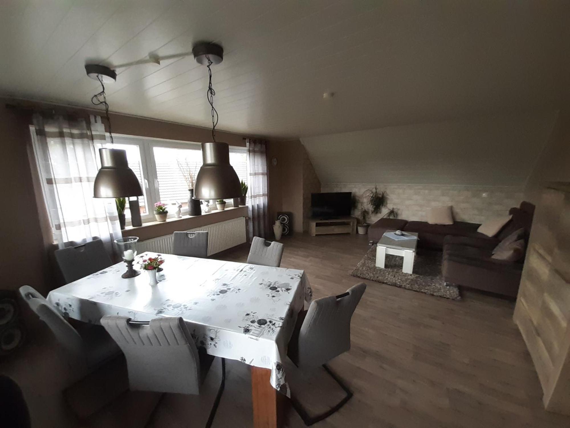 Ferienwohnung Van Den Berg Rees Bagian luar foto